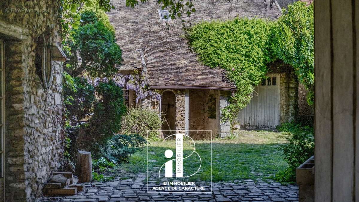 Maison à PERTHES