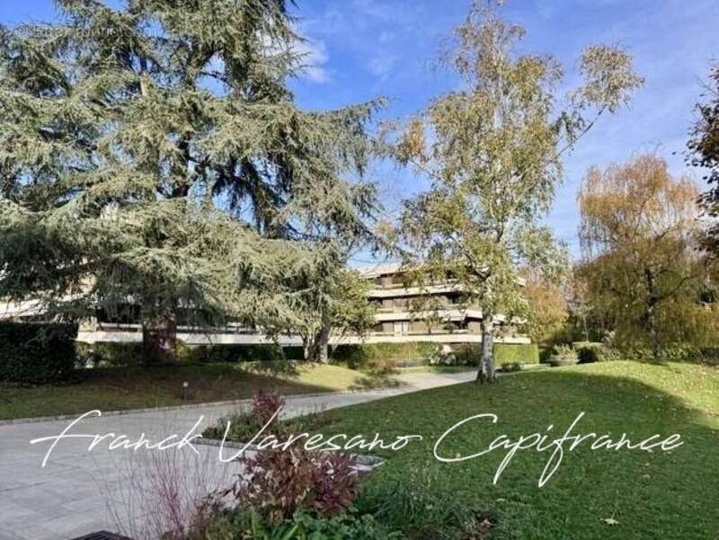 Appartement à NOISY-LE-ROI