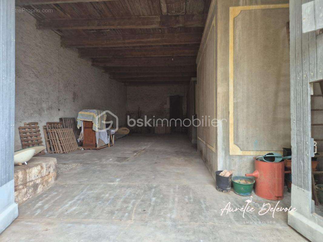 Propriété vigneronne à Maureilhan – habitation, terrasse, atelier et ancienne cave - photo 3