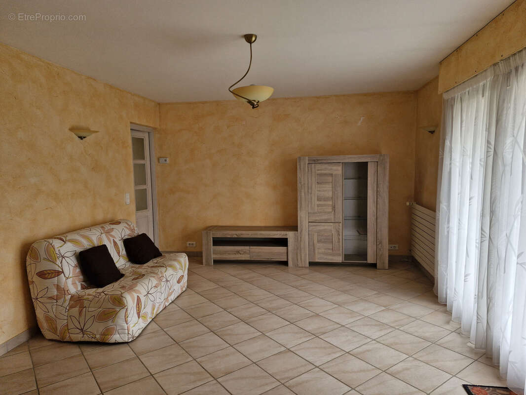 Appartement à ALLINGES