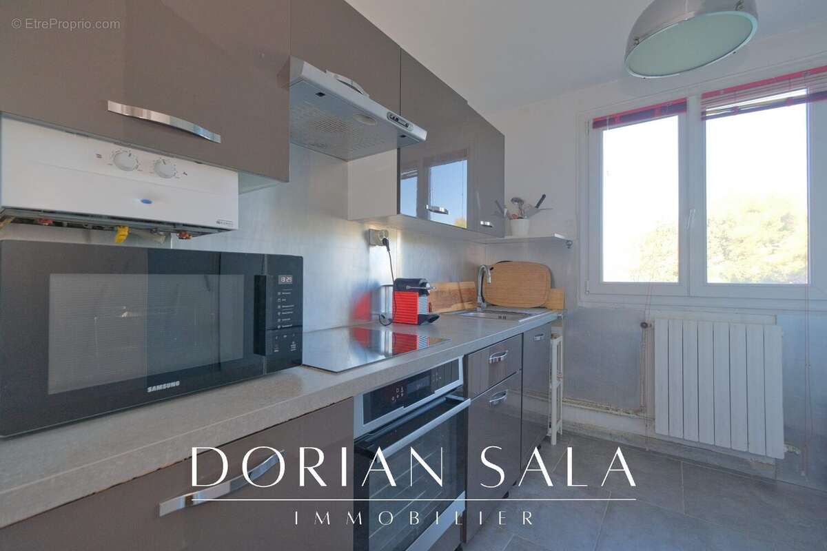 Appartement à MARSEILLE-10E