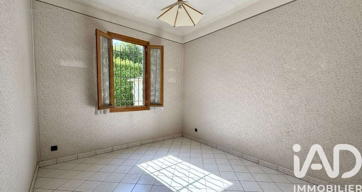 Photo 9 - Maison à VILLIERS-LE-BEL
