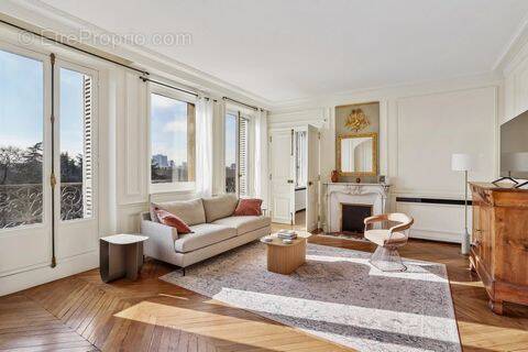 Appartement à PARIS-6E