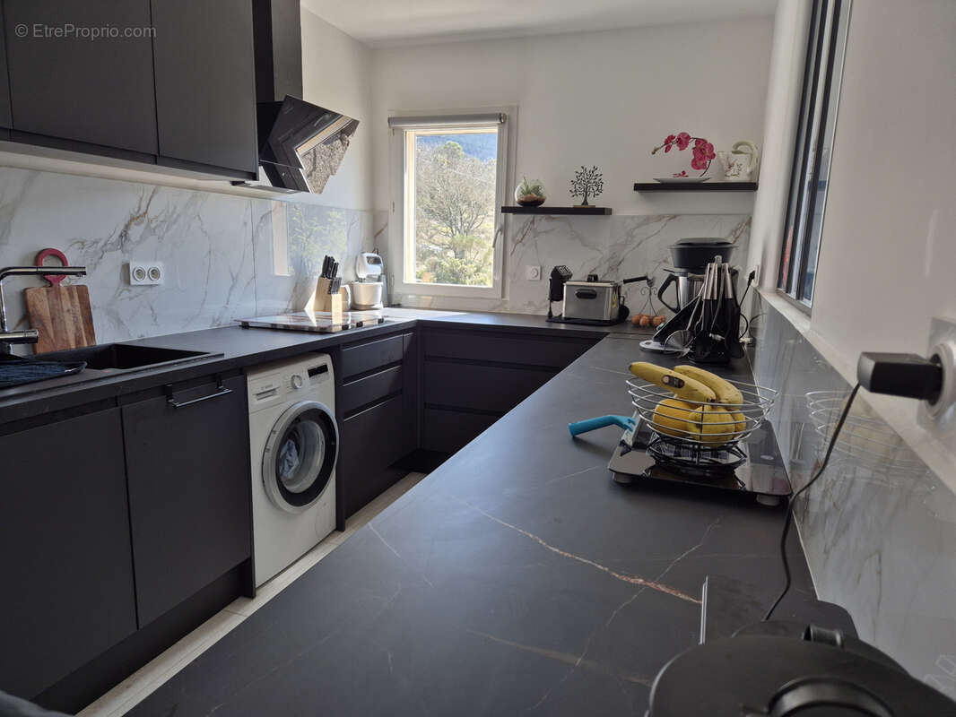 Appartement à PLAN-D'AUPS-SAINTE-BAUME