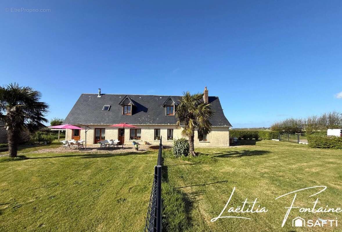 Maison 203 m² à Criquebeuf-En-Caux  - photo 2