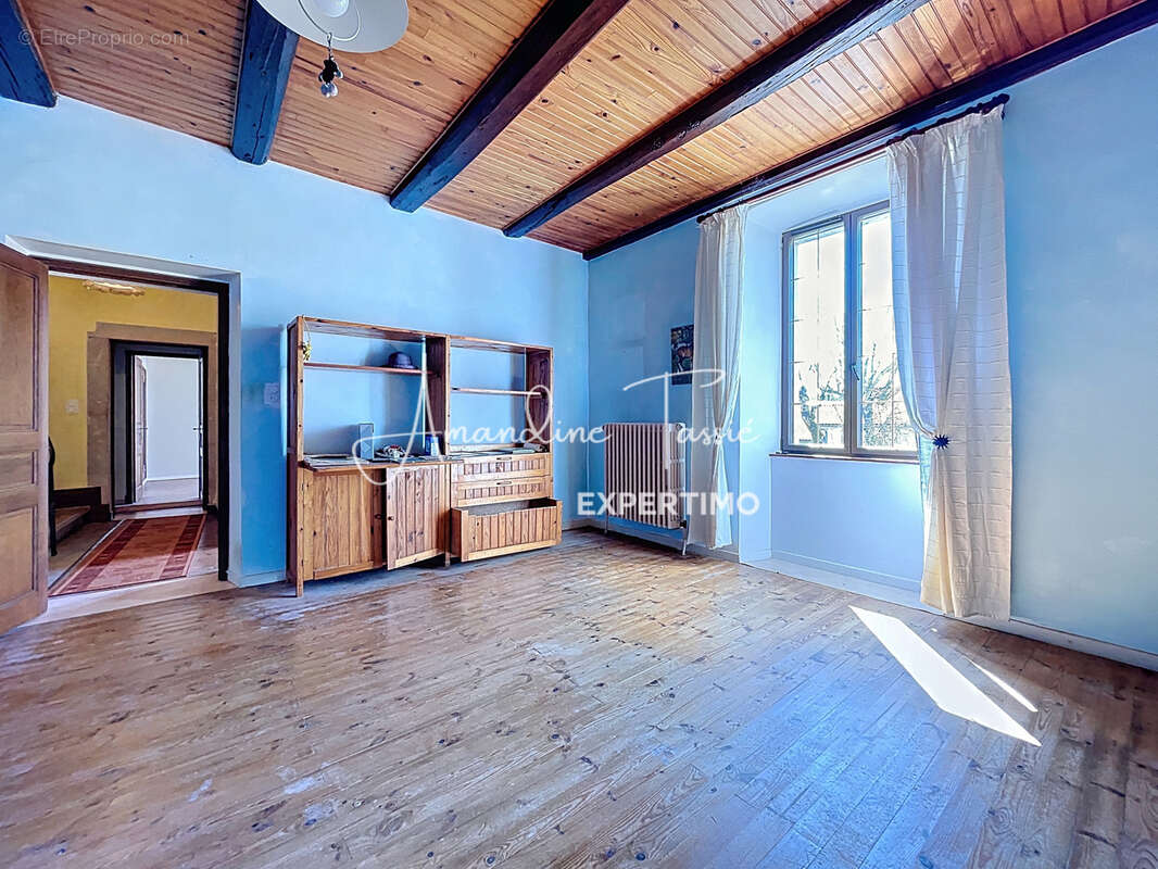 Maison à LA CAVALERIE