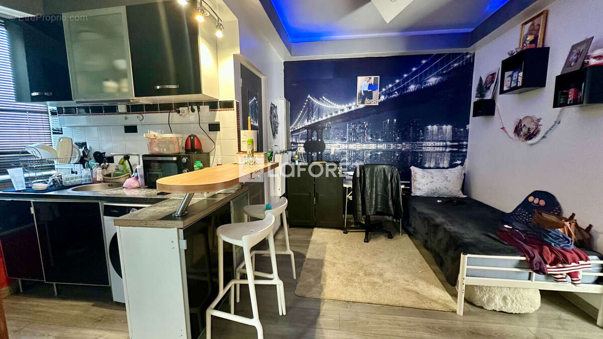 Appartement à LES PAVILLONS-SOUS-BOIS