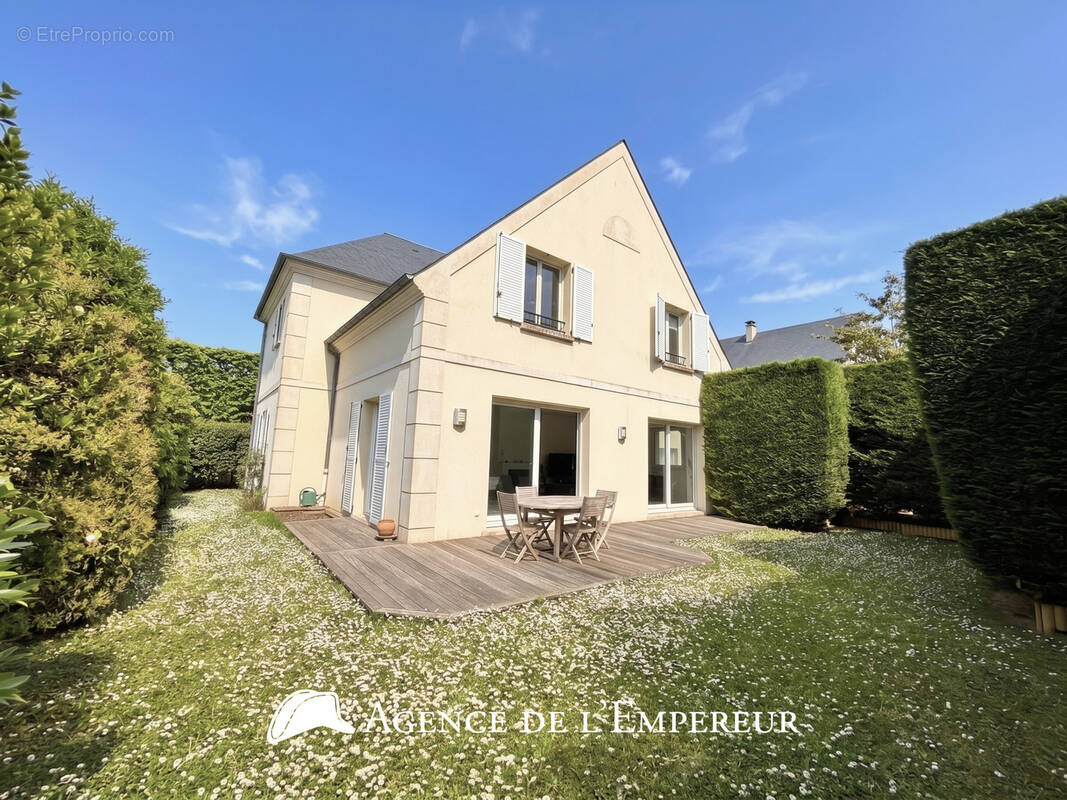 Maison à RUEIL-MALMAISON