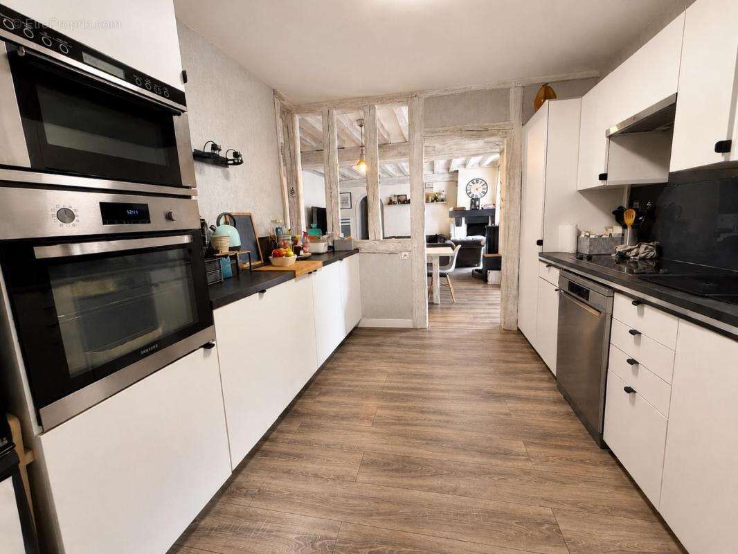Maison à CHAUMES-EN-BRIE