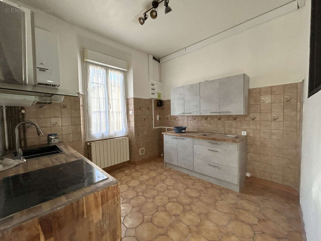 Maison à LEZIGNAN-CORBIERES