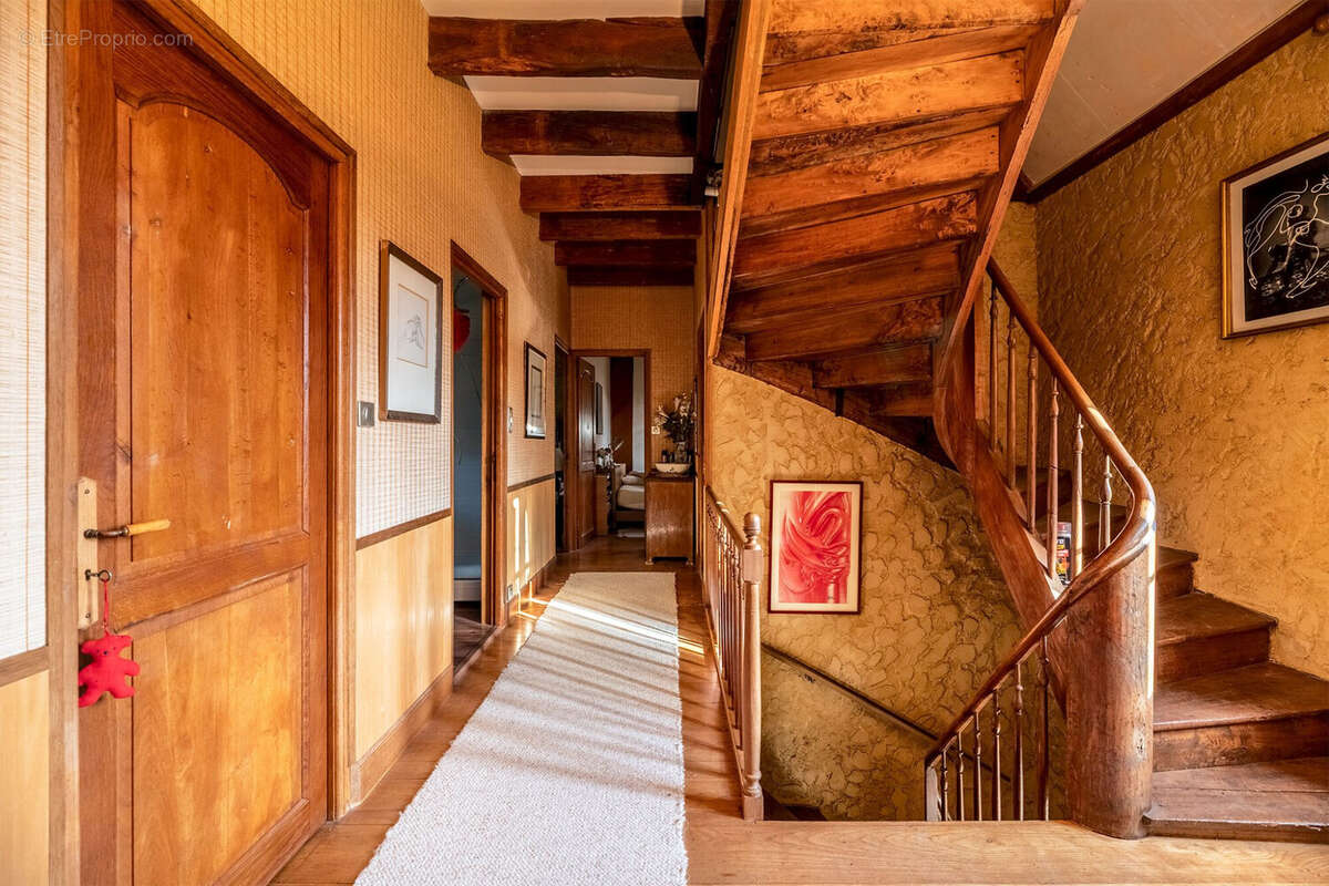 Maison à PRESSIGNAC-VICQ