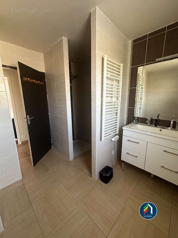 Maison à SAINTE-FLORENCE