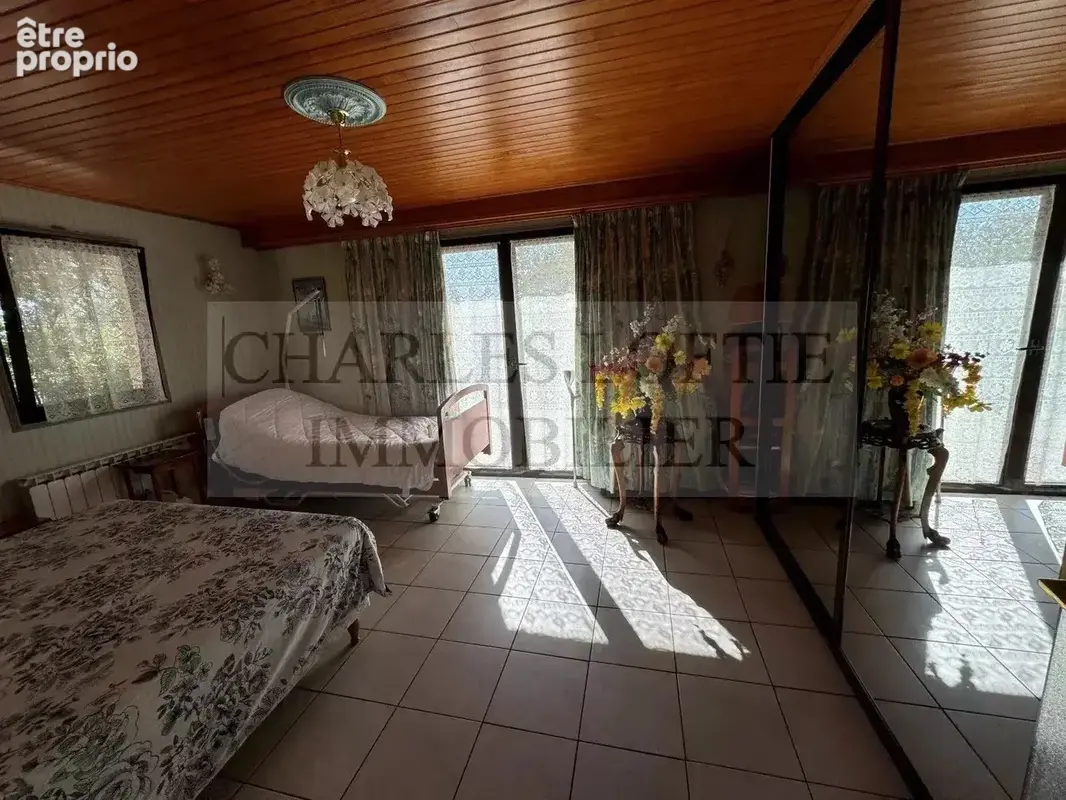 Maison de plain-pied sur 1 ha de terrain - photo 7