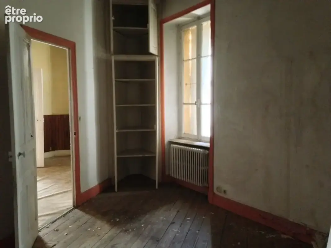 Immeuble à renover (160 m2) avec grand garage (90 m2). - photo 11