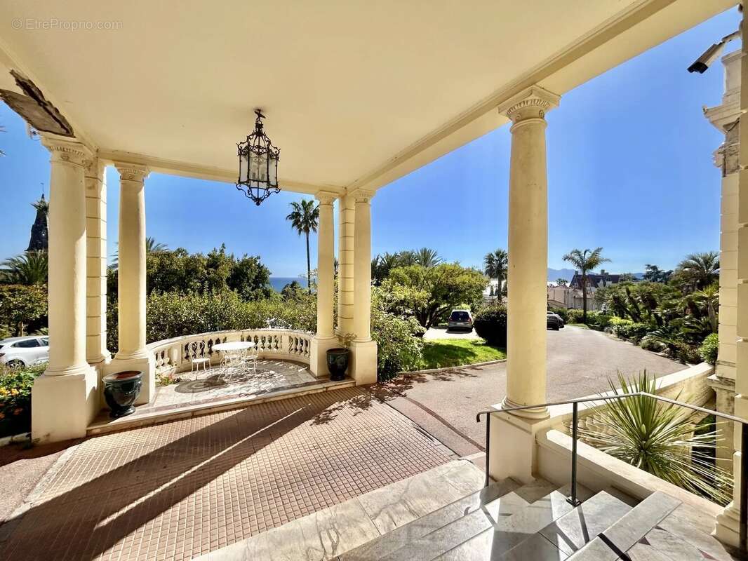 Appartement à CANNES