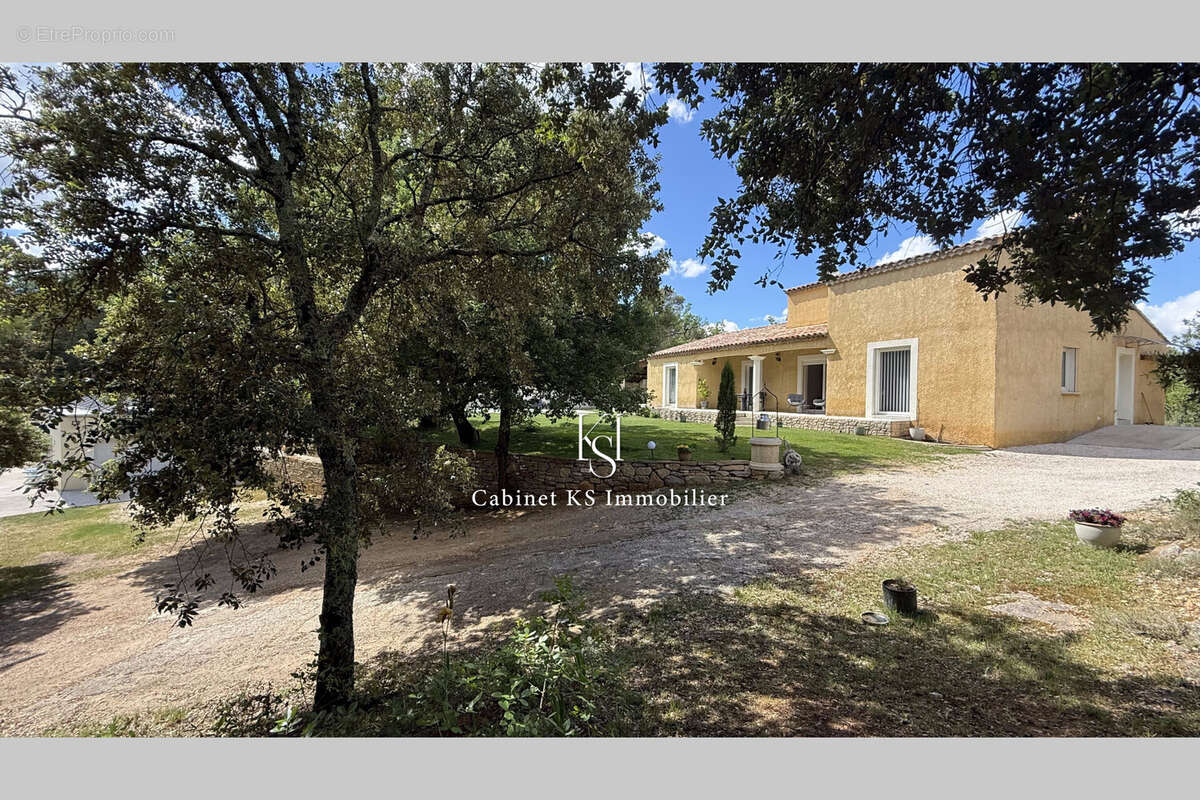 Maison 185 m² à Brue-Auriac  - photo 4
