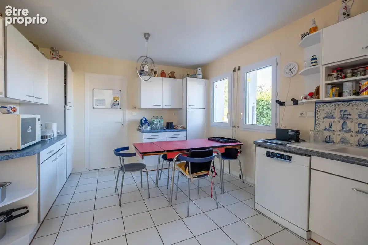 Maison à vendre 6 pièces SAINT ROGATIEN (17) - photo 5