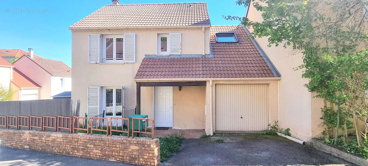 Maison à LAXOU