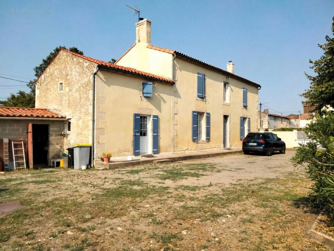 Photo 1 - Maison à BENET