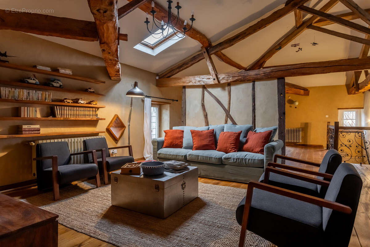 Maison à BEAUMONT-DE-LOMAGNE