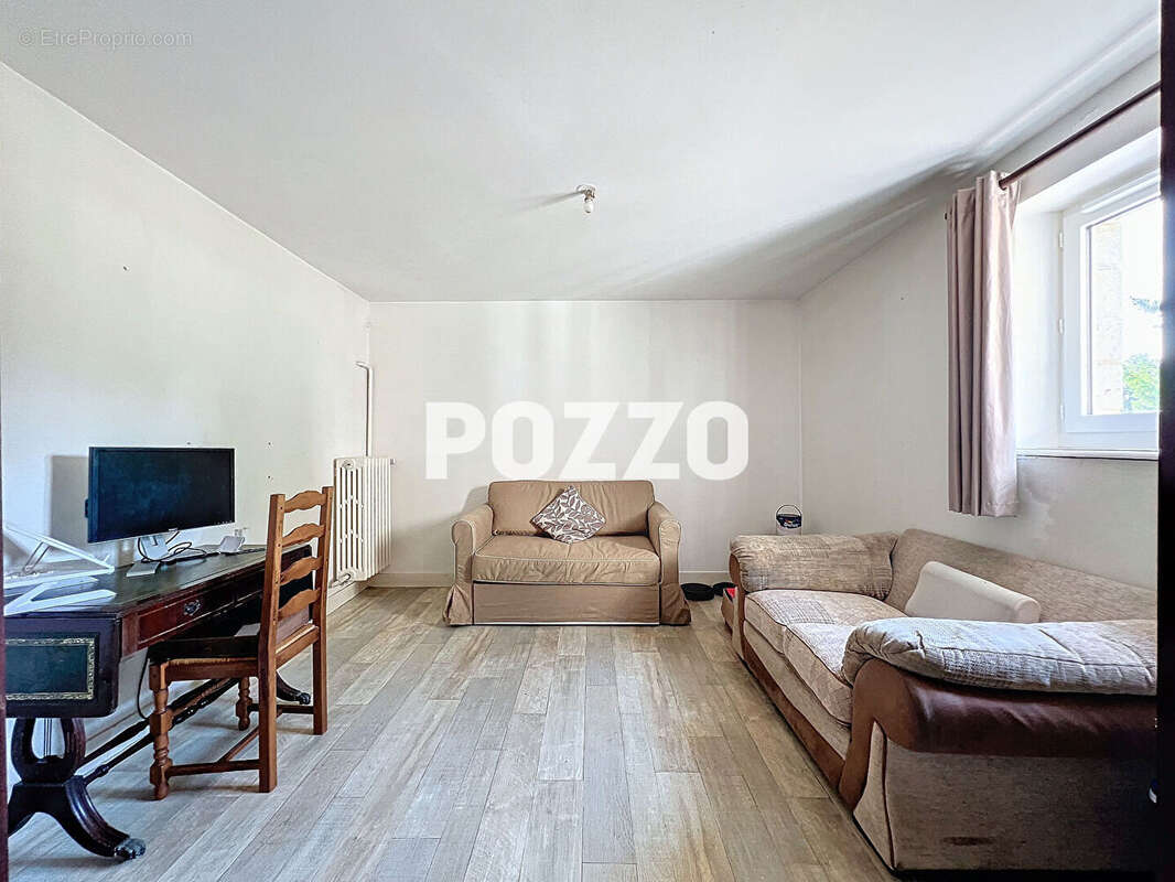 A Vendre - LAPENTY - Maison 10 pièce(s) 196 m² - VASTE TERRAIN - photo 6
