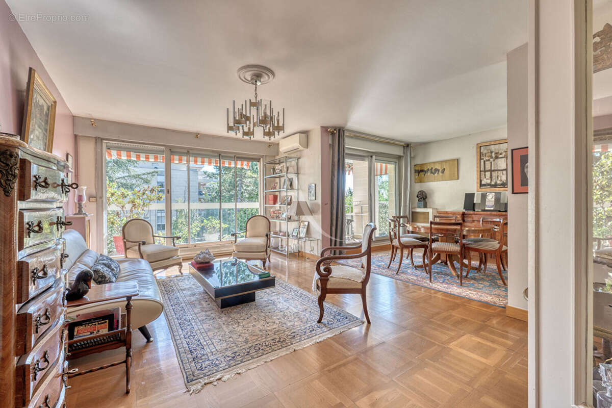 Appartement à LE PERREUX-SUR-MARNE