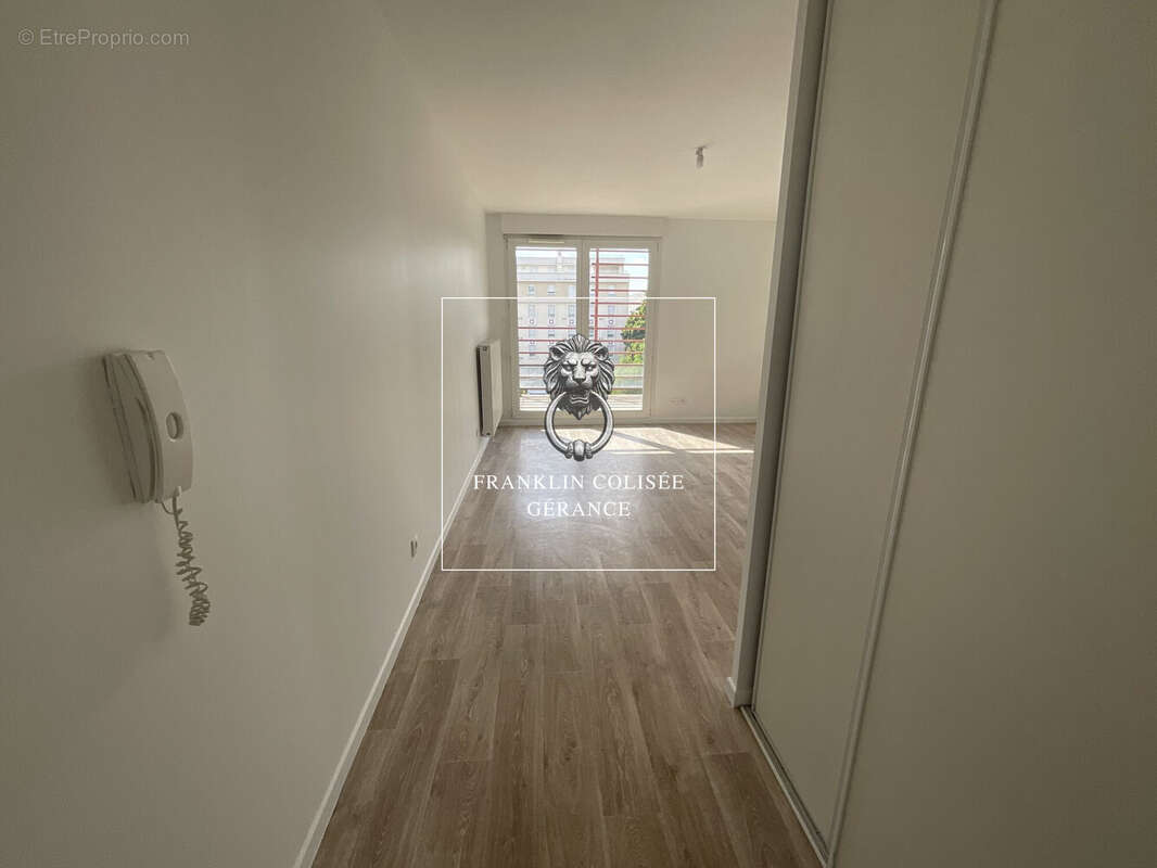 Appartement à LE BLANC-MESNIL