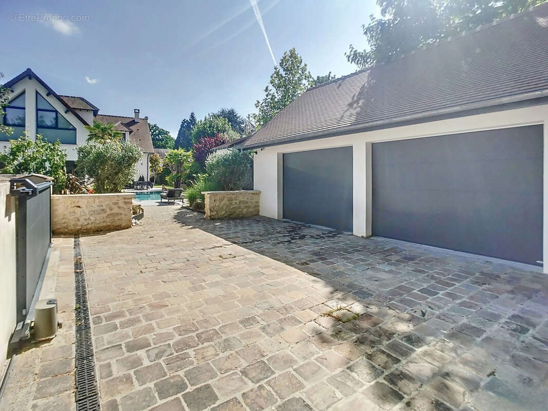 Maison à MONTFORT-L'AMAURY