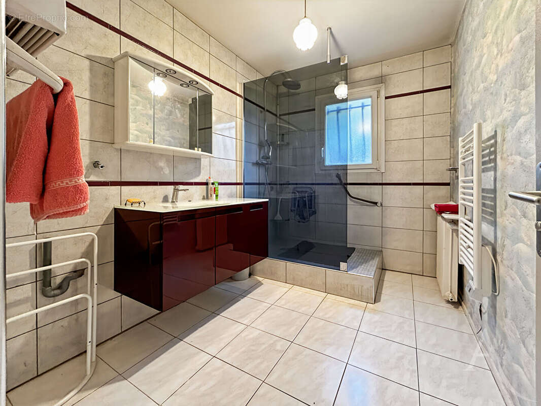 Maison à SAINT-MICHEL-SUR-ORGE