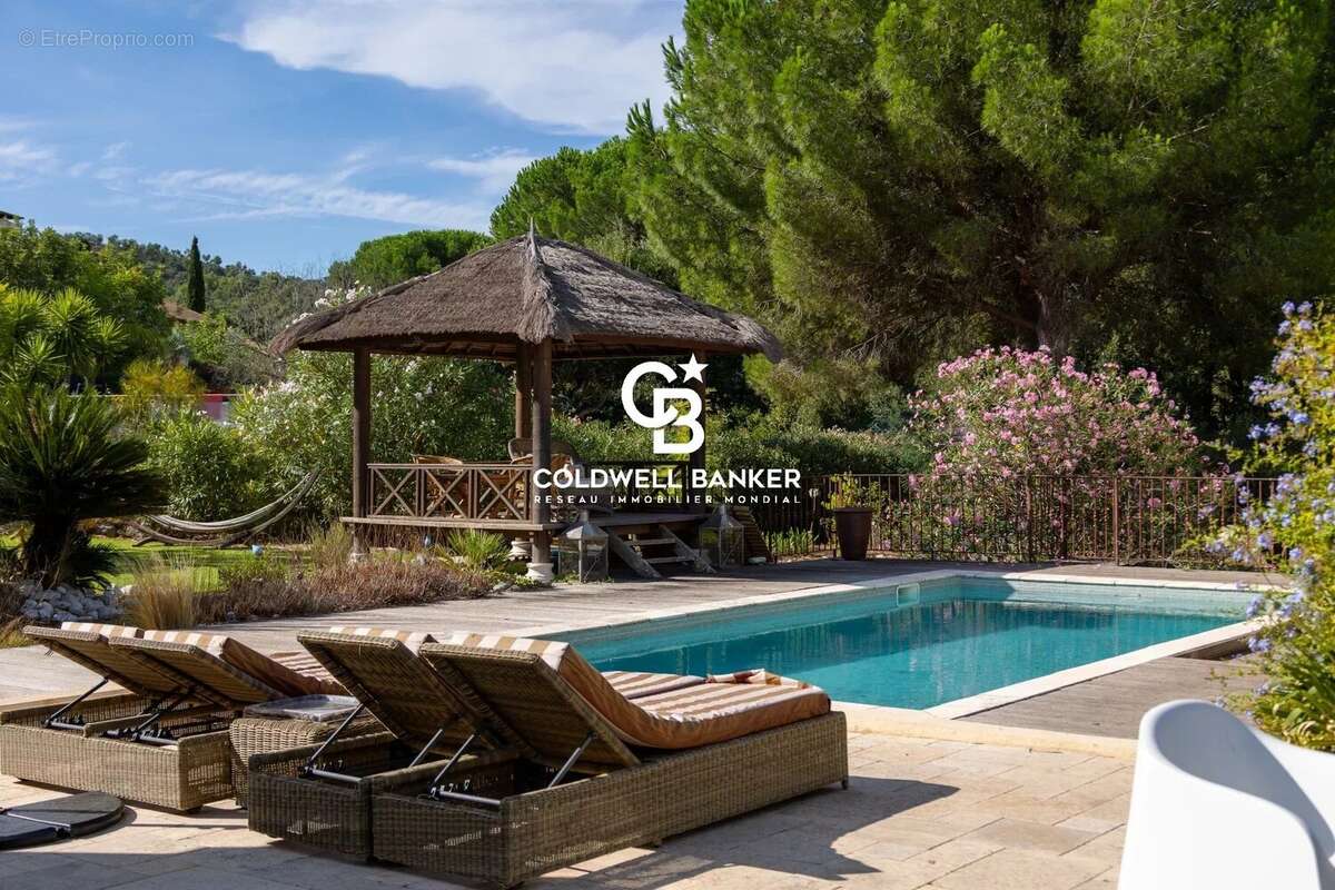 Maison à BORMES-LES-MIMOSAS