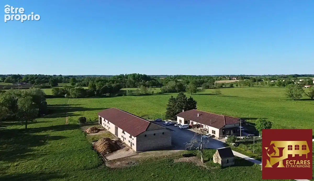 Maison à JAYAT