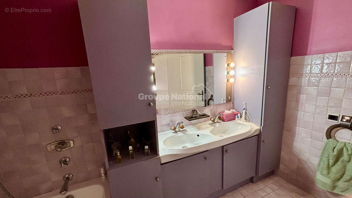 Maison à SAINT-MARTIN-D'ARDECHE