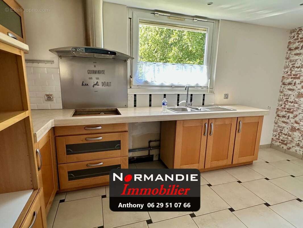 Appartement à LILLEBONNE