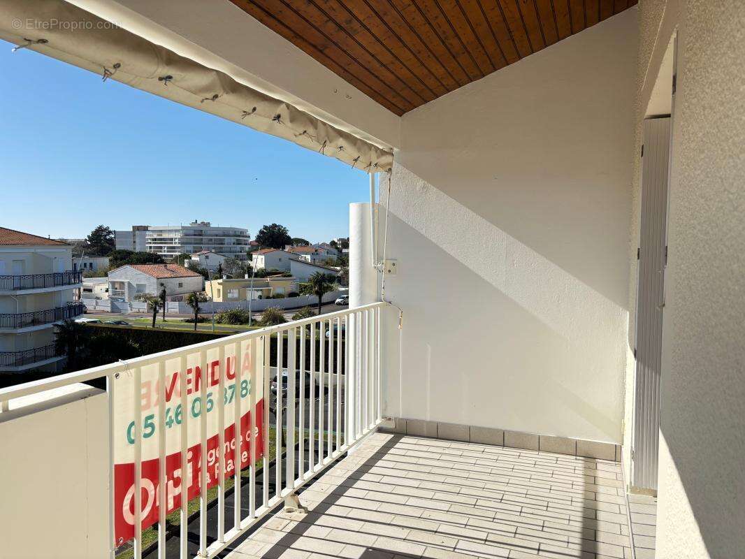 Appartement à VAUX-SUR-MER