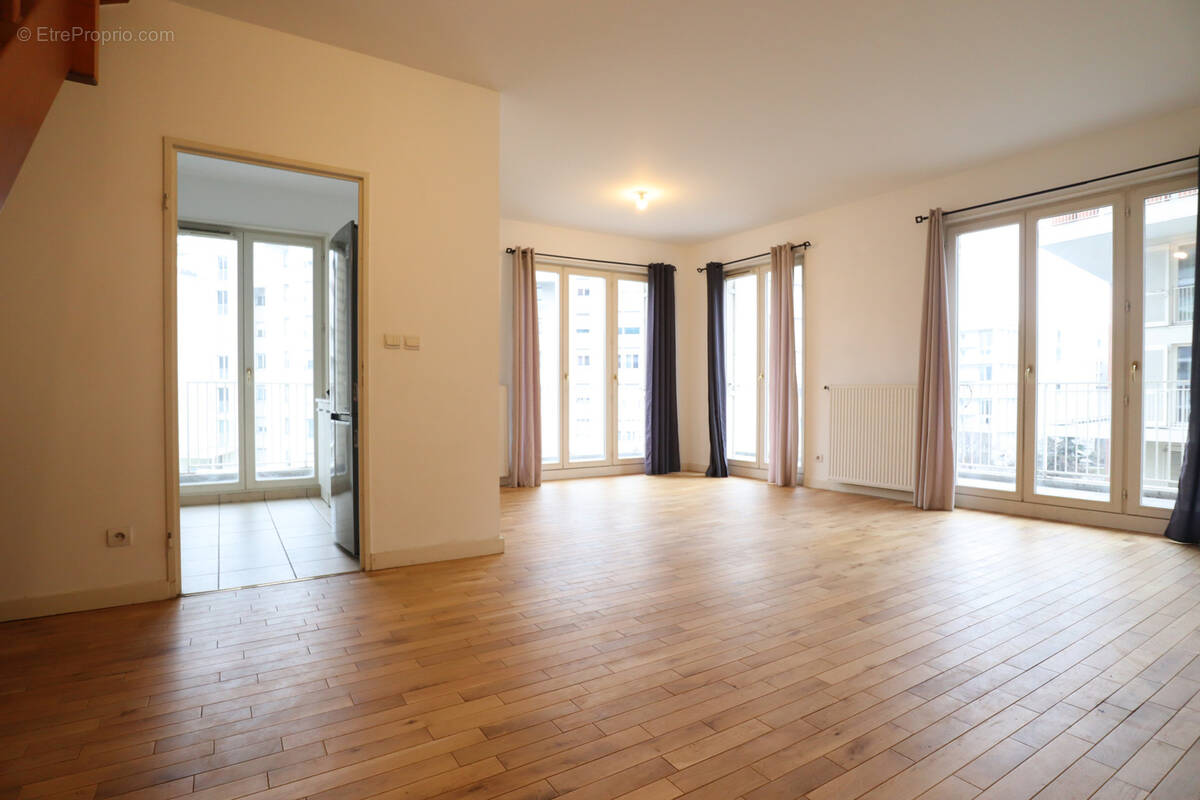 Appartement à LYON-8E