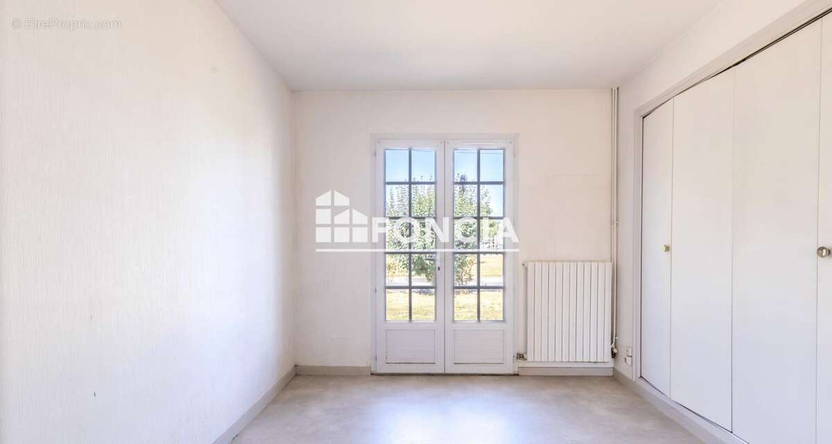 Maison à SAINT-CHRISTOPHE-DU-LIGNERON