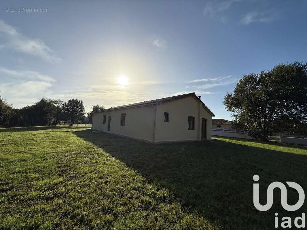 Photo 9 - Maison à LAMOTHE-MONTRAVEL