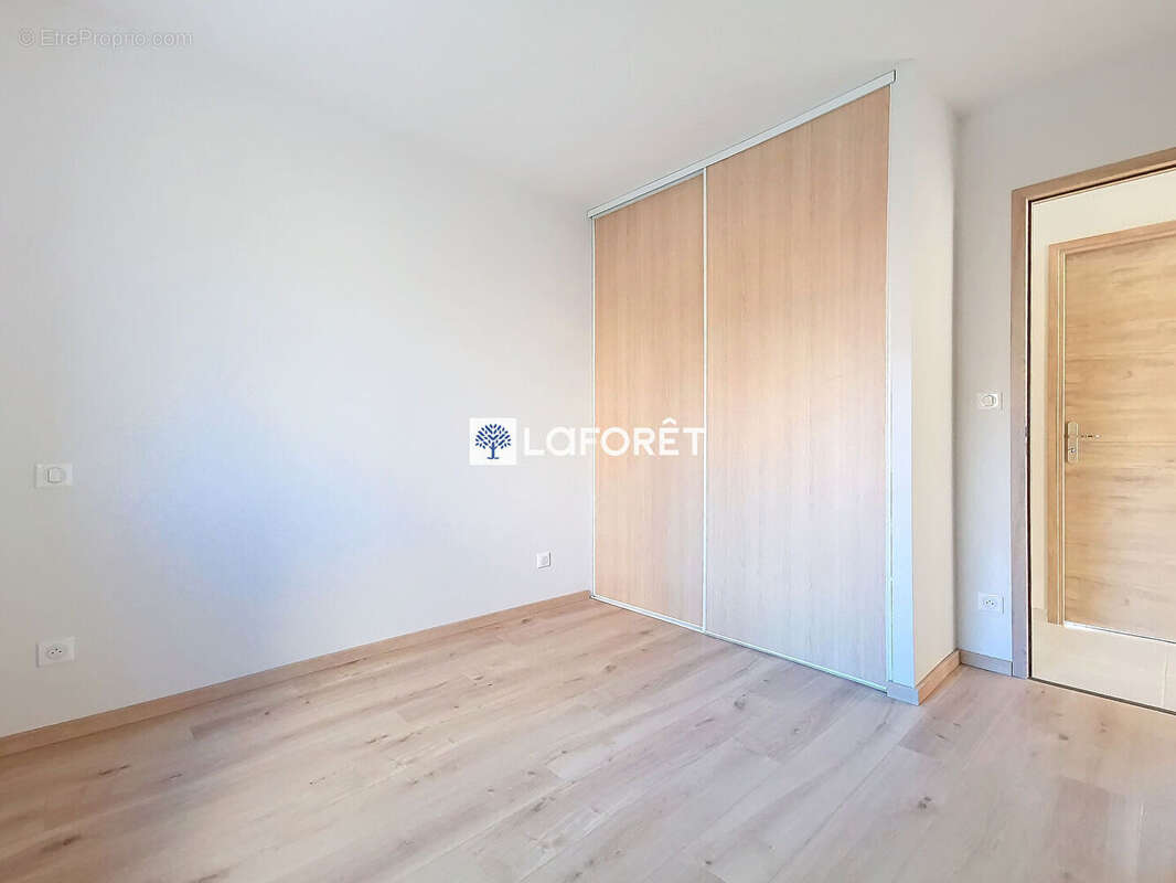 Maison à SAINT-LEGER-DU-MALZIEU