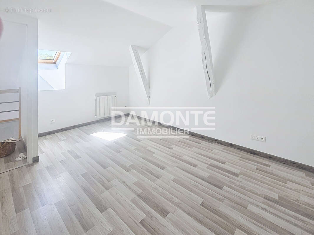Coup de cœur assuré ! Appartement de caractère entièrement rénové   86,70 m2 - photo 7