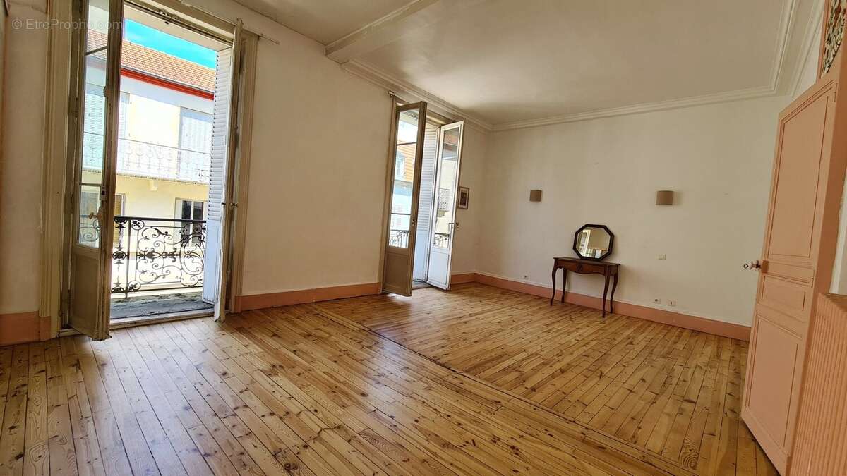 Appartement à VICHY