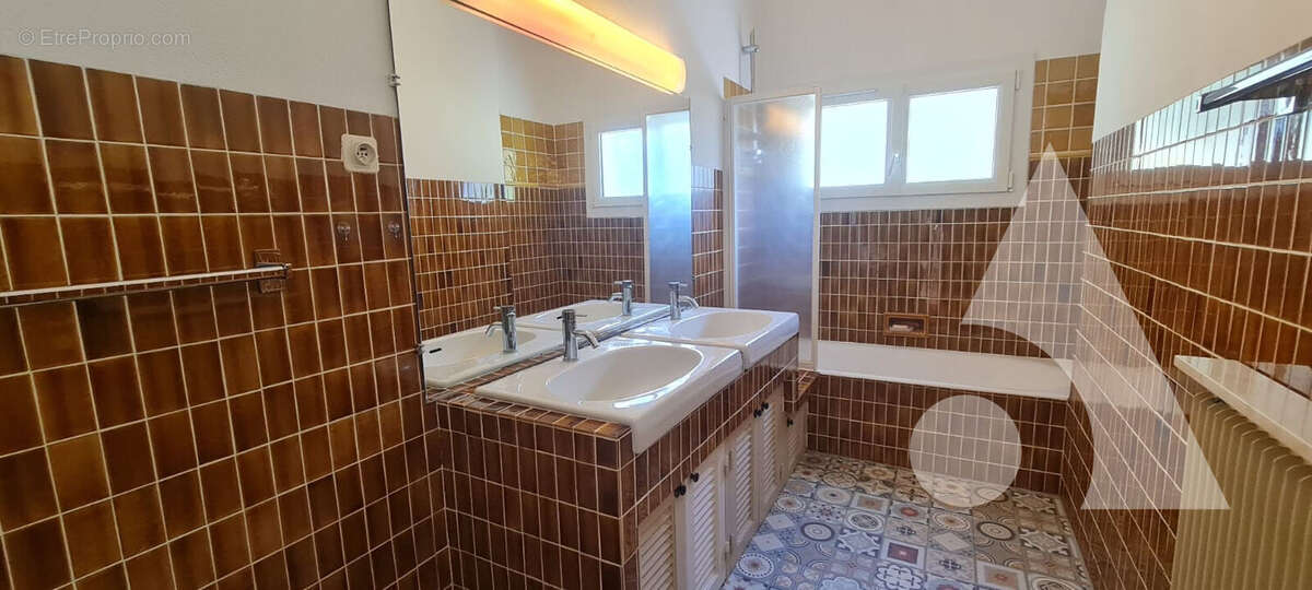 Maison à TOURTOUR