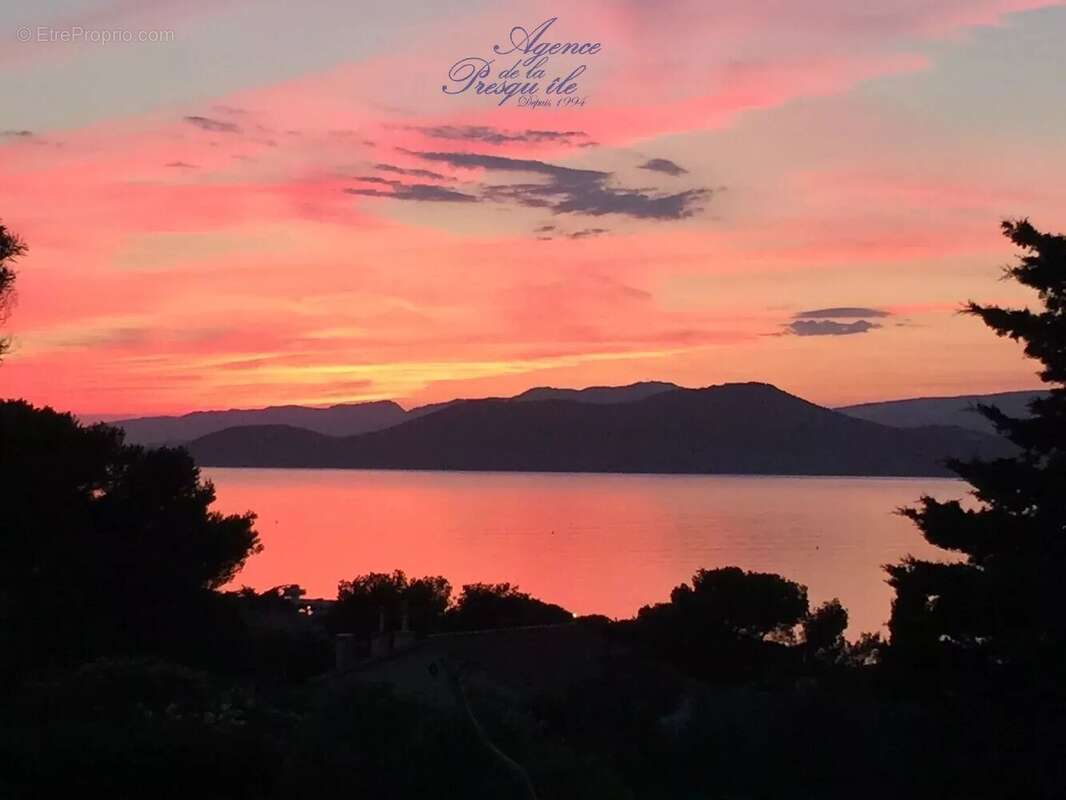 Maison à HYERES