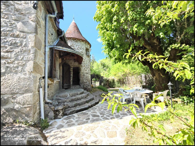 Maison familiale + dépendances à Saint Eloi en Creuse - photo 45