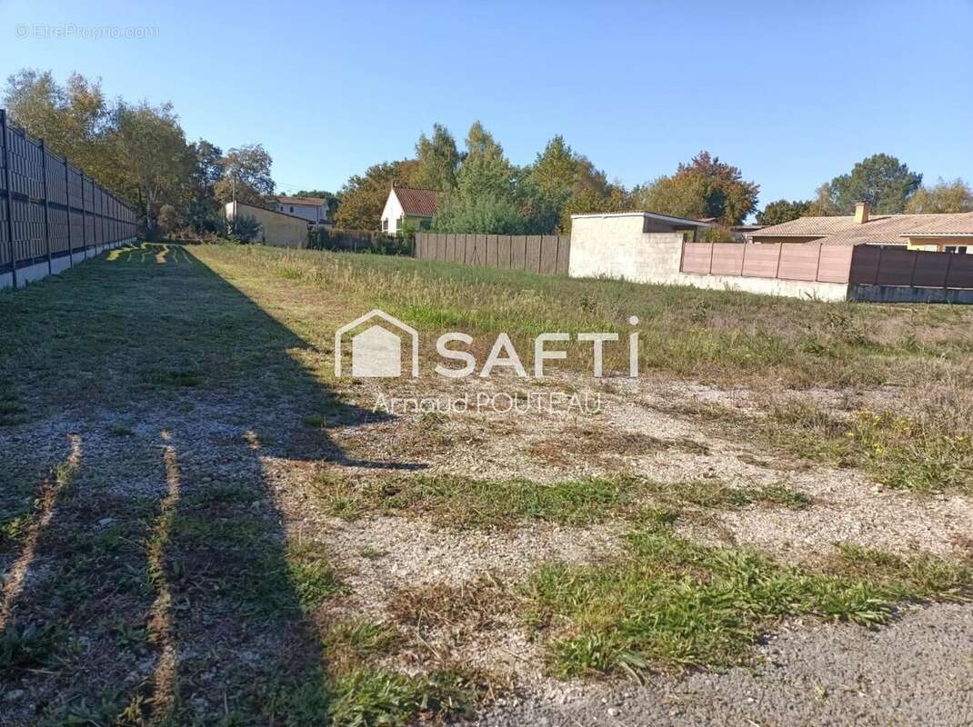 Photo 2 - Terrain à LE BARP