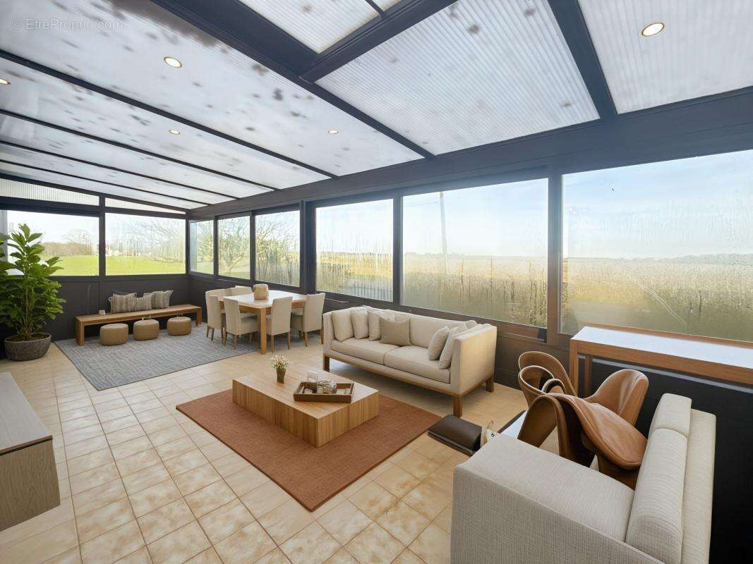 Maison à TILLAY-LE-PENEUX