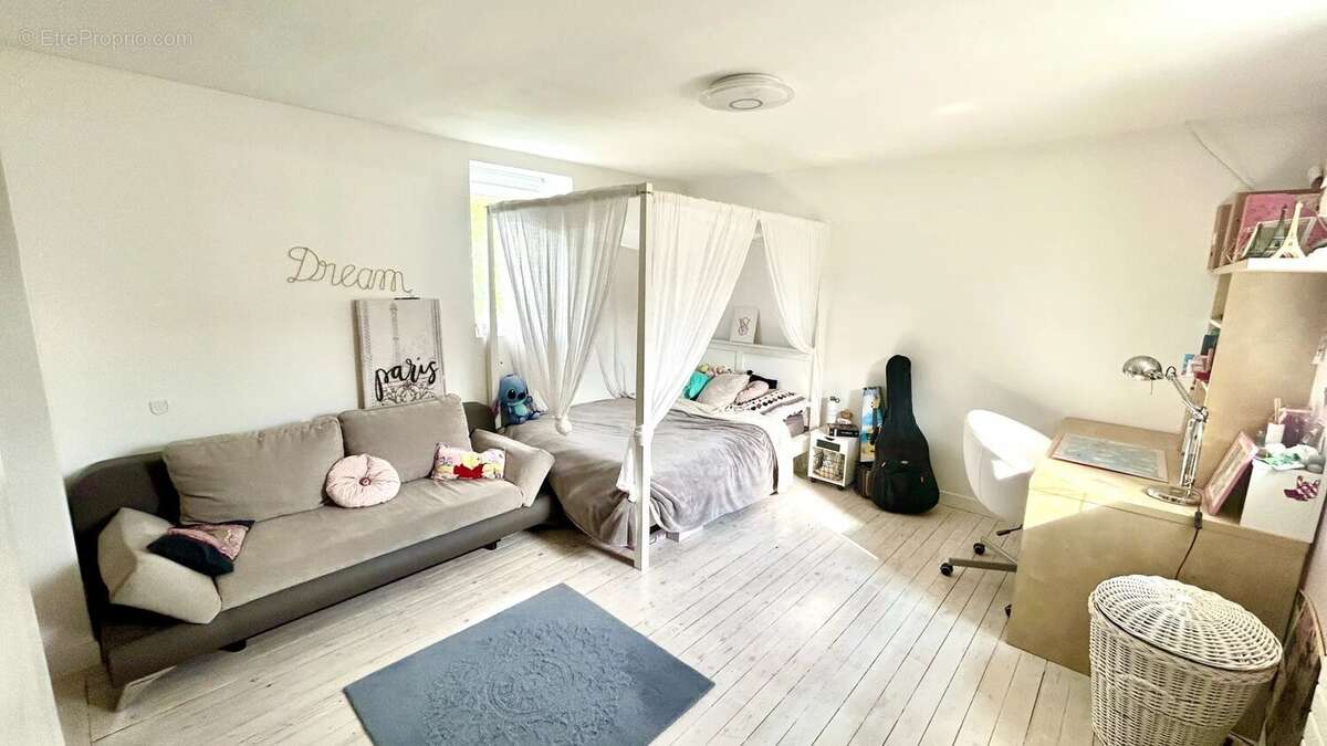 Maison à MANTES-LA-JOLIE