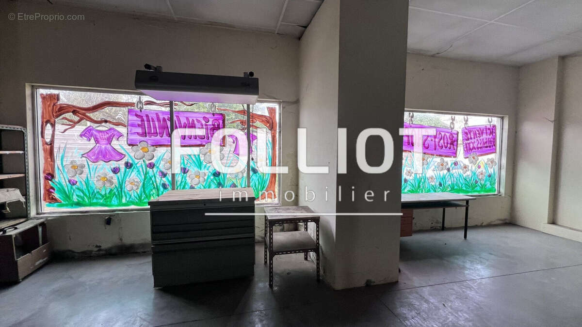 Commerce à LE MOLAY-LITTRY