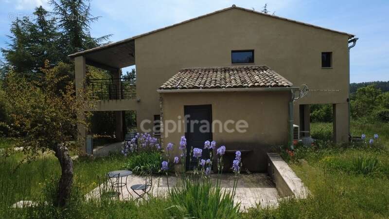 Grande propriété avec Piscine Naturelle - Élégance provençale entre Mont Ventoux et Luberon en EXCLUSIVITÉ - photo 9
