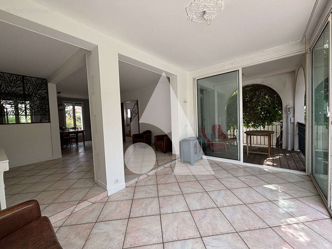 Maison Soisy limite Enghien, 6 pièces 144 m2 (207 m2 au sol) - photo 3