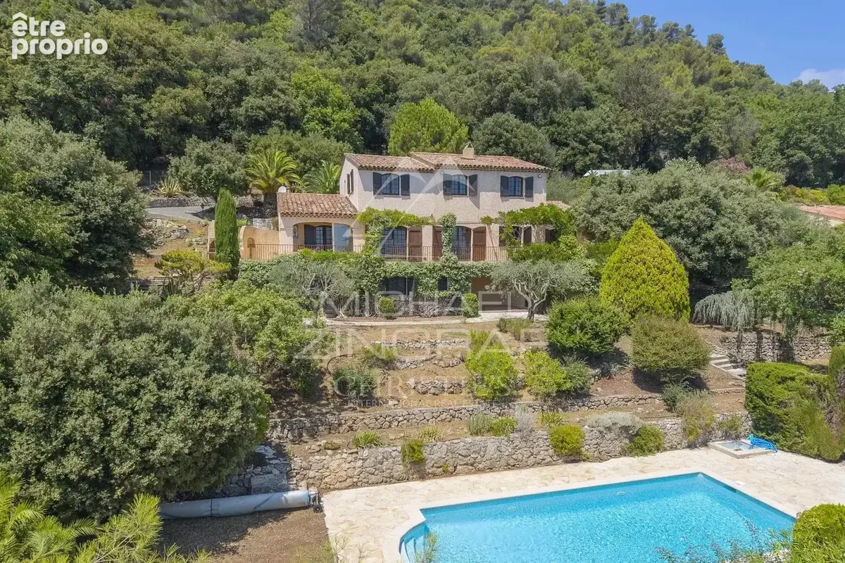 Emplacement Premium pour cette Propriété en position dominante avec vue mer - photo 18